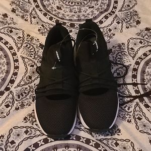 Sz 10 black under armour Sola sneaker
